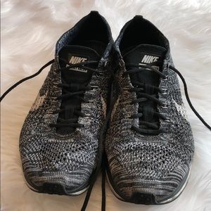 Black/White Flyknit Racer 8.5